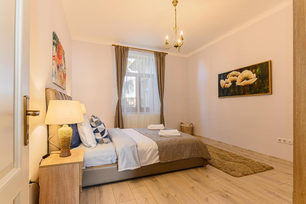 Chic&View Brasov Apartment Экстерьер фото